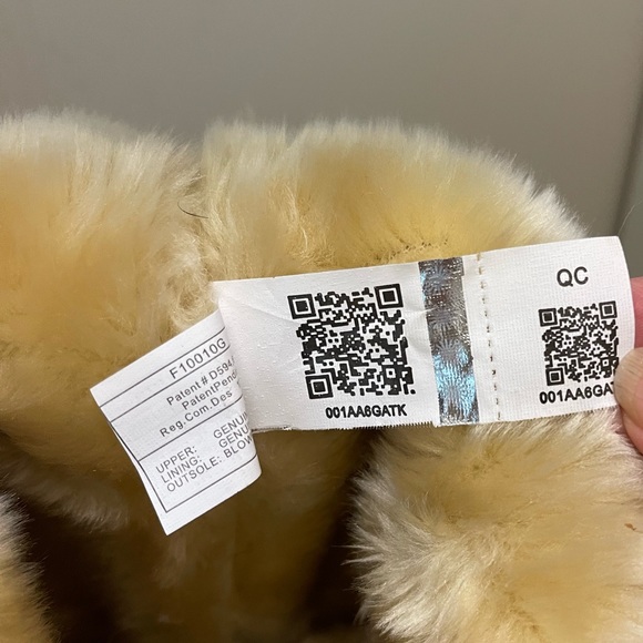 UGG Australia Bailey Suede Button Triplet II Water-Repellent Boots Size 7 - Picture 9 of 13